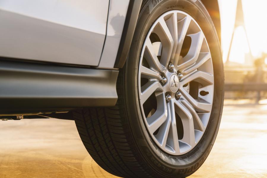 Колеса Mitsubishi ASX ES 2019 года  (AU) (фото 4 из 28)